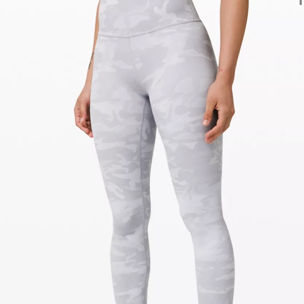 lululemon Wunder Under 25”